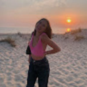 Meet your Posher, Lena